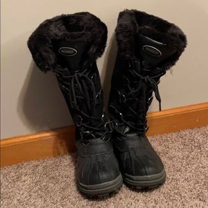 Waterproof snow boots